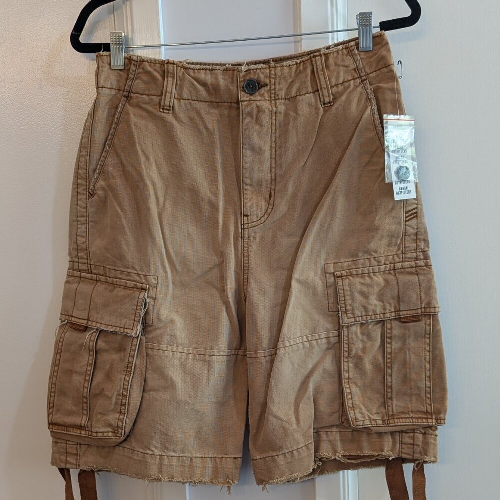 BDG by Urban Outfitters Men’s Tan Cargo Shorts Size 30 NWT